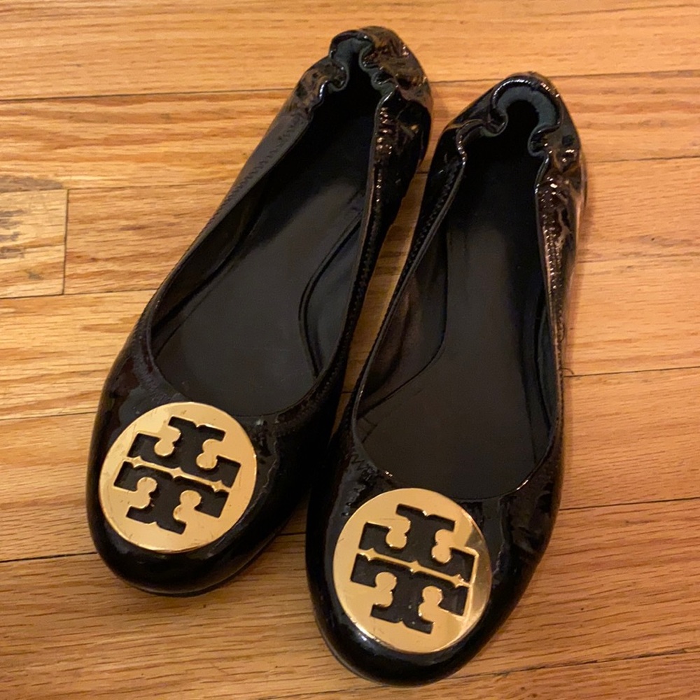 Tory Burch paten leather flats